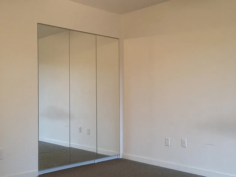 Building Photo - 300 Los Alamos Rd