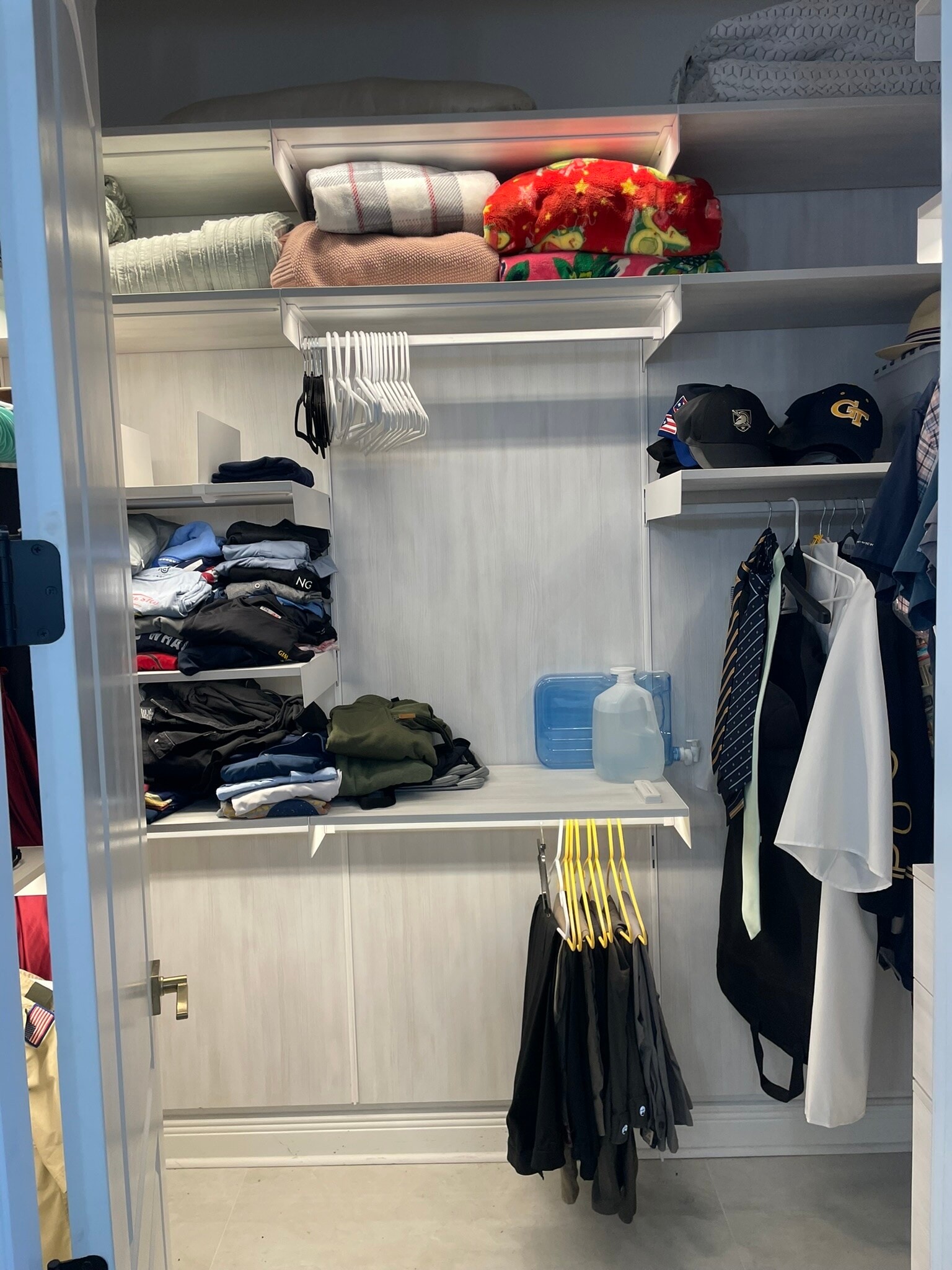 Building Photo - 6012 Yeats Manor Dr