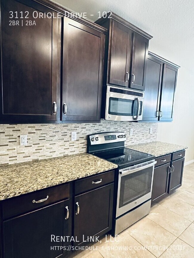 Building Photo - 3112 Oriole Dr