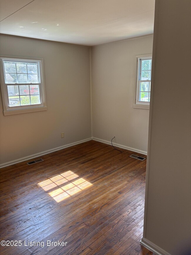 Building Photo - 212 N 37th St