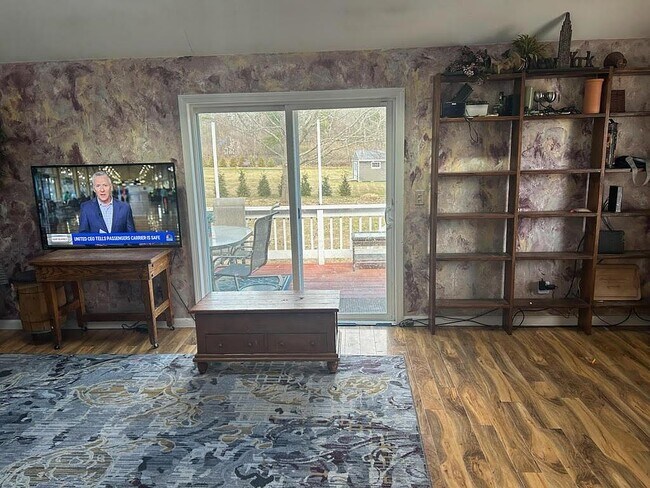 Building Photo - 165 Bunker Hill Ave