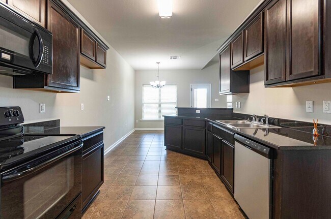 Building Photo - 132 Timber Edge Dr