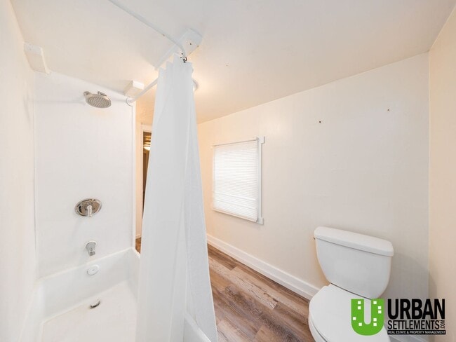 Building Photo - 370 E 8th Ave