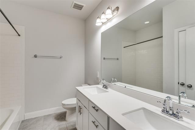 Building Photo - 515 Sequoia St