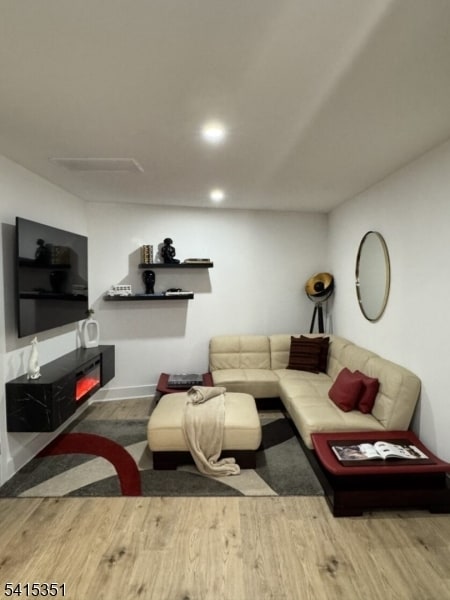 Building Photo - 301 Kingsland Rd