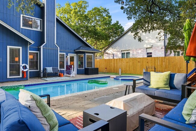 Building Photo - 11126 Quail Rise