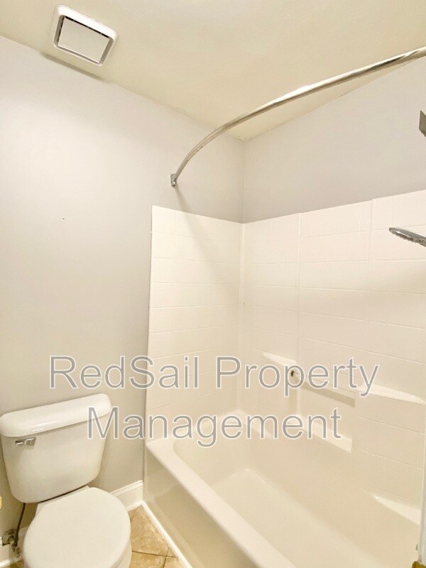 Building Photo - 949 Backspin Ct