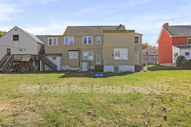 Building Photo - 15 E Water St