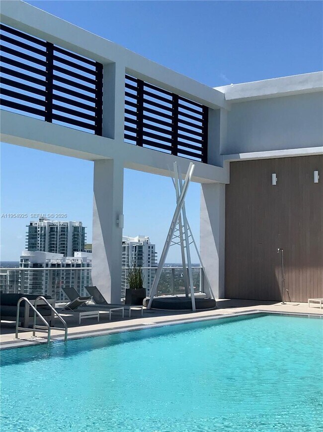 Building Photo - 151 SE 1st St