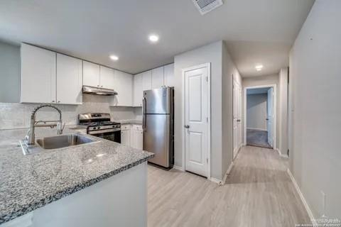 Building Photo - 22 Silos Meadows