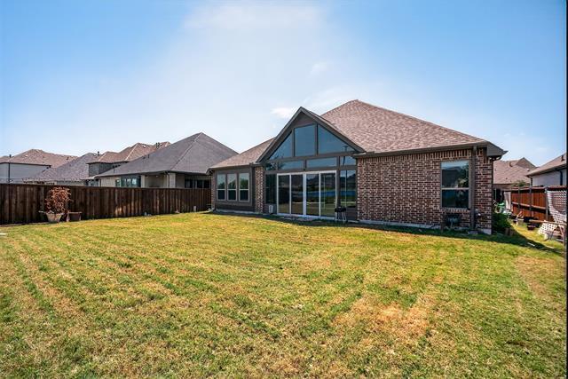 Building Photo - 2410 Topaz Dr