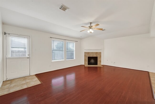 Building Photo - 3119 Myrtle Ranch Dr