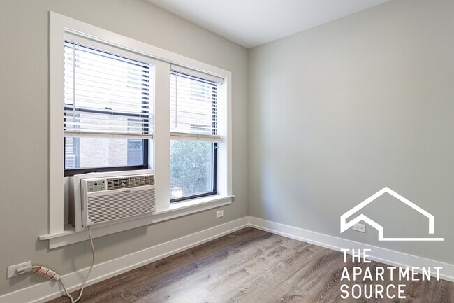 Building Photo - 701 W Brompton Ave