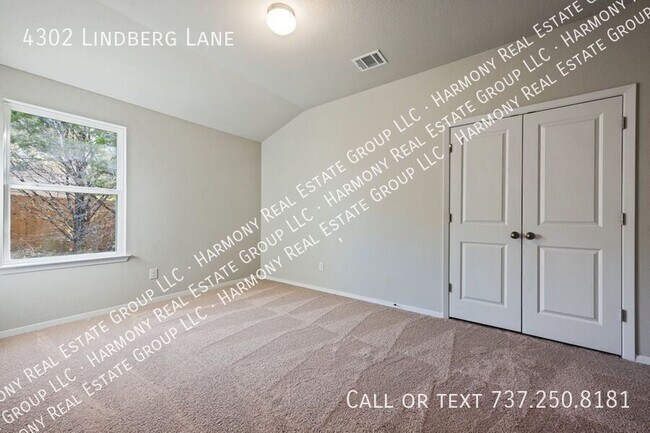 Building Photo - 4302 Lindberg Ln