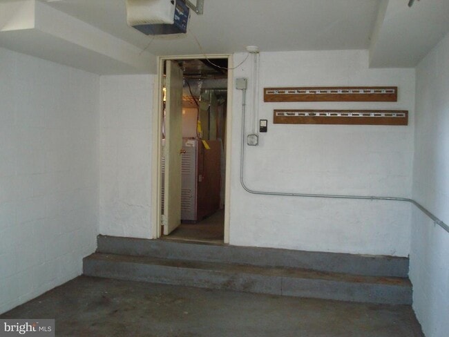 Building Photo - 605 Norway Rd