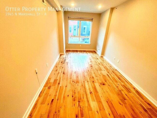 Building Photo - 1945 N Marshall St