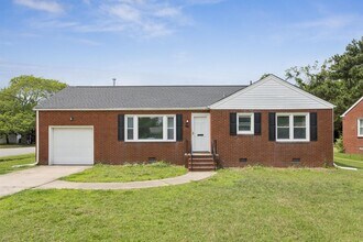 Building Photo - 3BR/1BA Renovated Brick Rancher | 1-Car Garage | Hampton – Coliseum Central