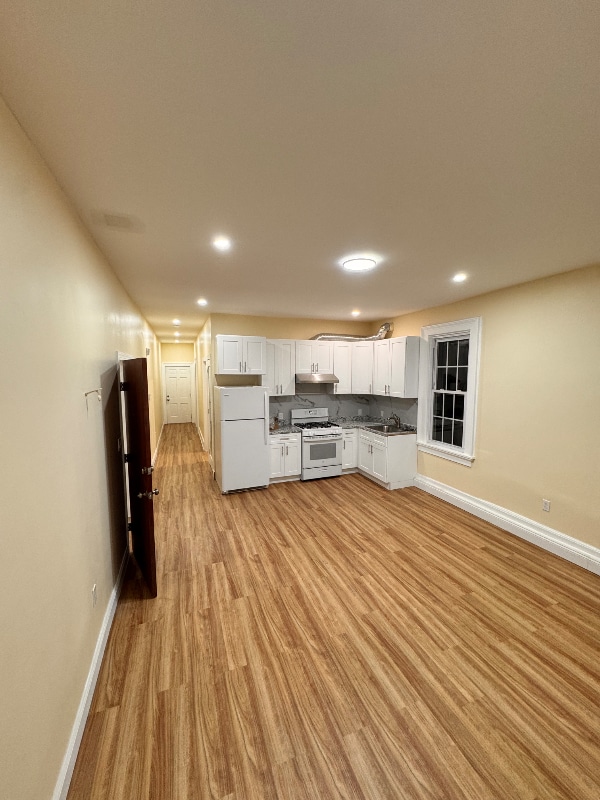 Building Photo - 630 Jefferson Ave