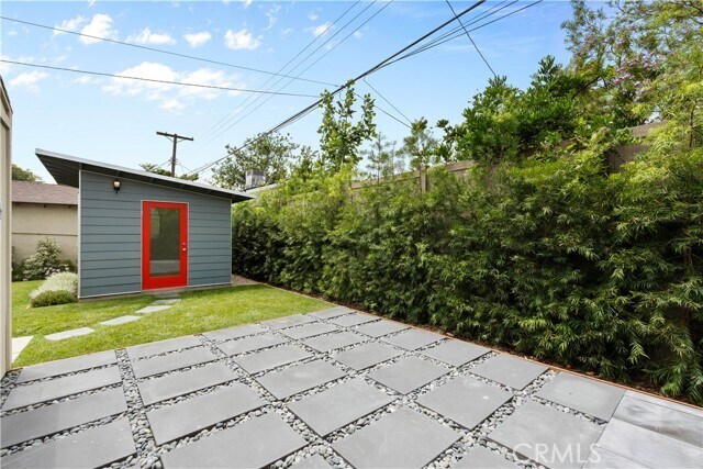 Building Photo - 5935 Irvine Ave