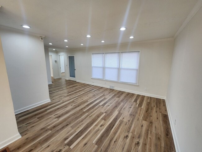 Building Photo - Newly updated 3 bedroom 1.5 bath home for rent with partial finished basement with additional bed...