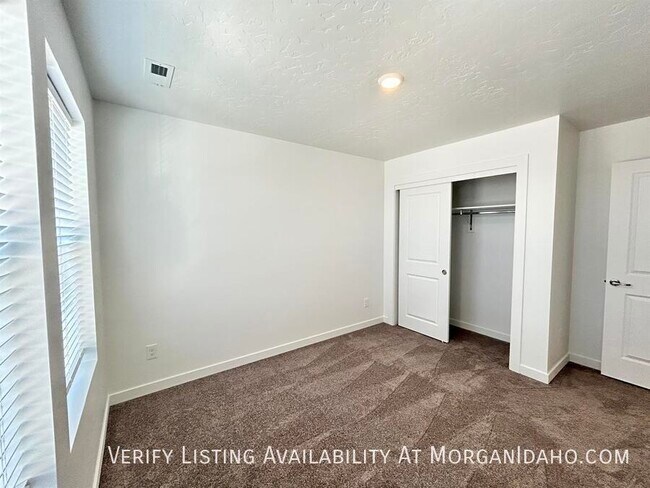 Building Photo - 20376 Owl Creek Ave