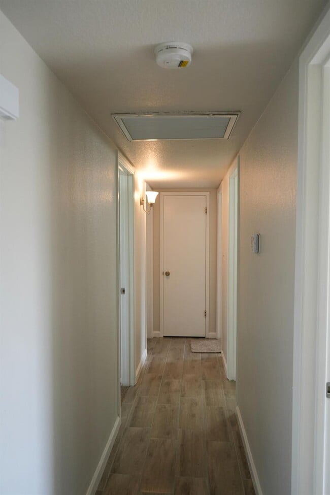 Building Photo - 4310 N Barcus Ave