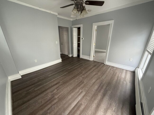 Building Photo - 3 Broadway