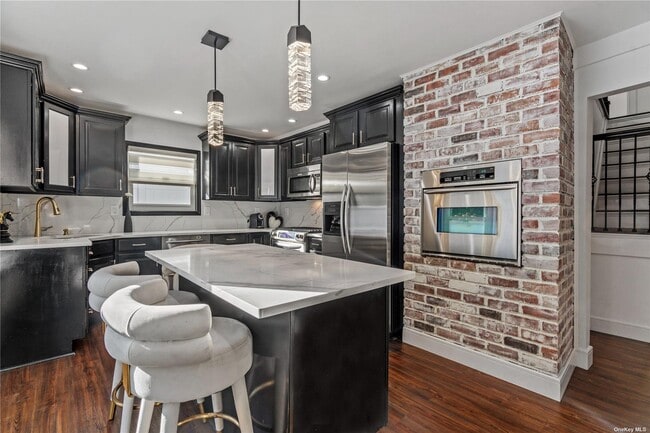 Building Photo - 2714 Ellen Rd