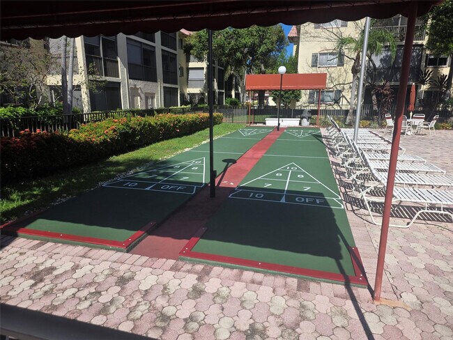 Building Photo - 251 S Cypress Rd