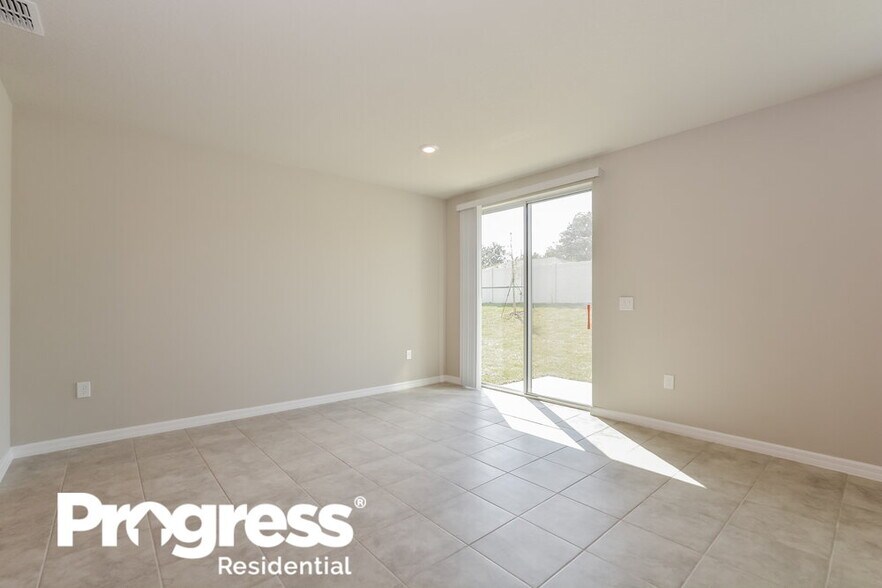 Building Photo - 1026 Oak Vly Dr