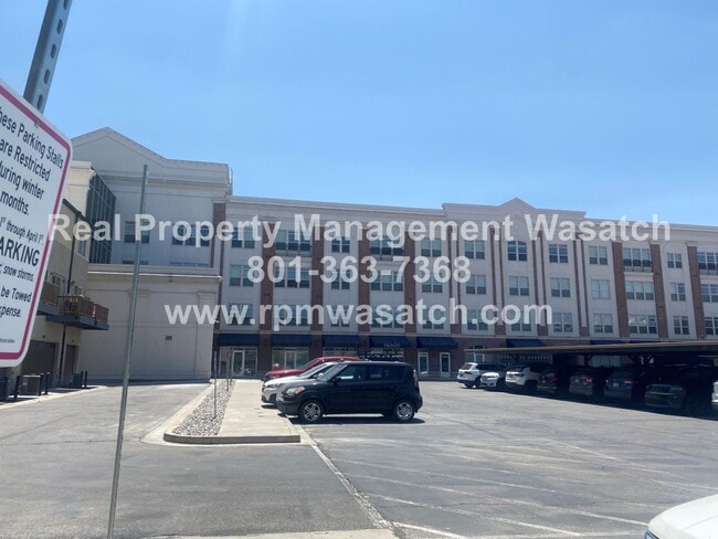 Building Photo - Check Out This Beautiful 2 Bedroom 2 bathr...