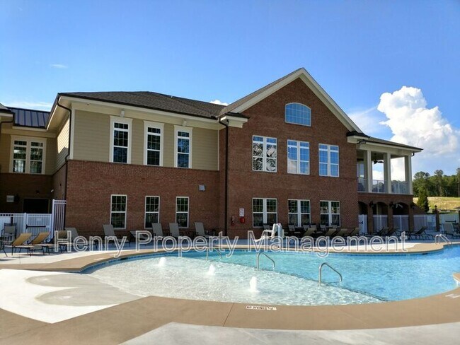 Building Photo - 858 Patriot Summit Lane