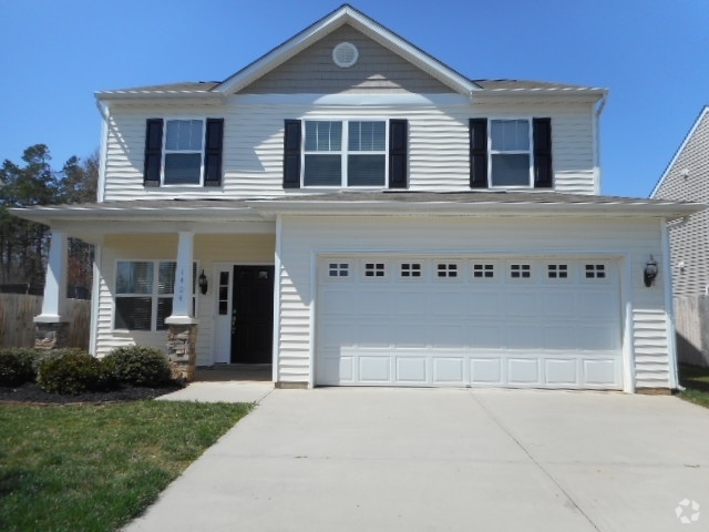 Building Photo - 1404 Iron Dr