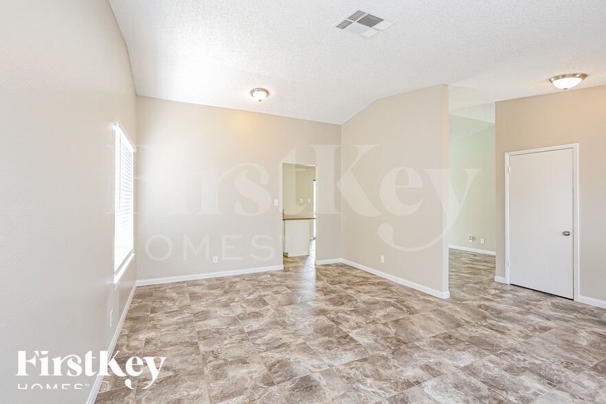 Building Photo - 1473 Owyhee Ct