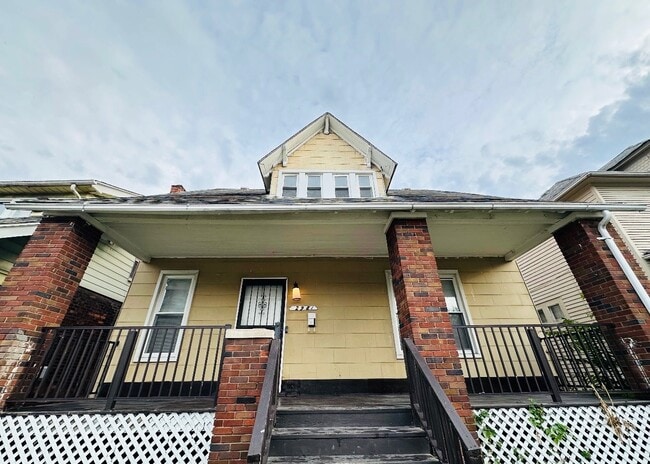 Building Photo - 2981 Montgomery Ave