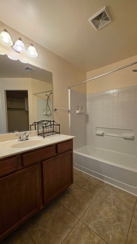 Building Photo - 40458 W Hayden Dr