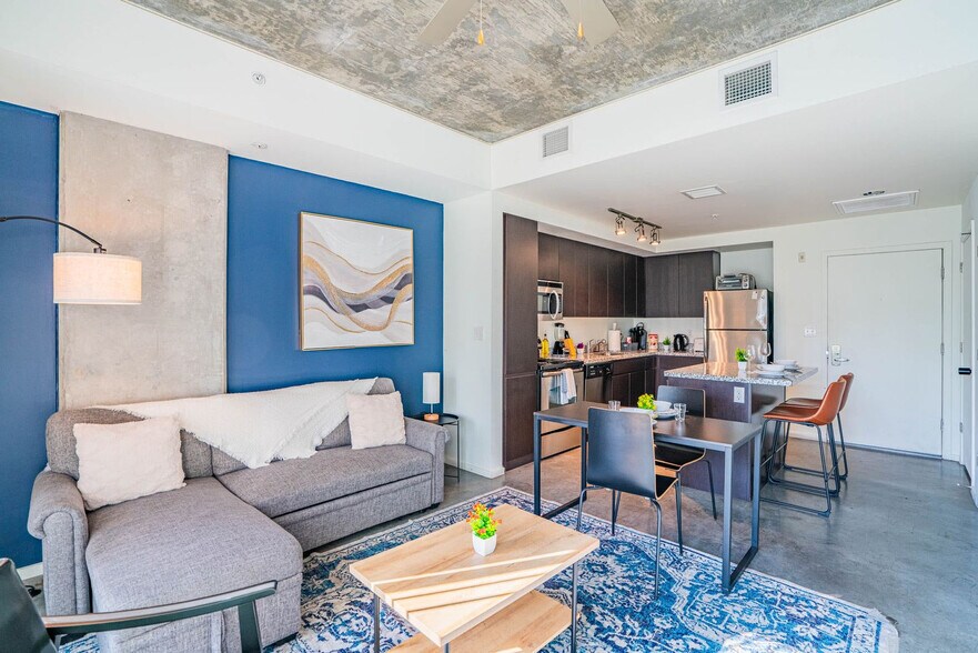 Building Photo - 914 N 4th St