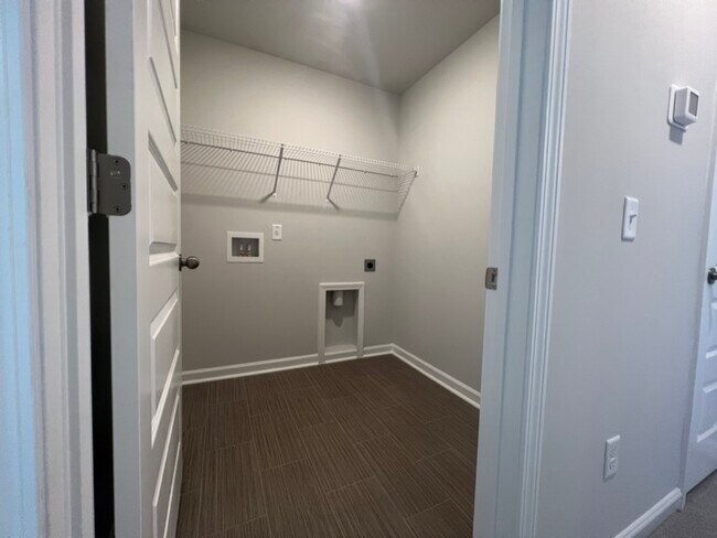 Building Photo - 717 Pine Warbler Ln