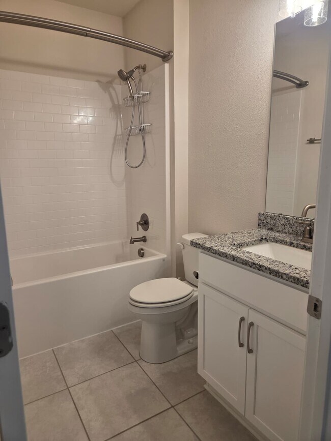 Building Photo - 3747 Sagefield Dr