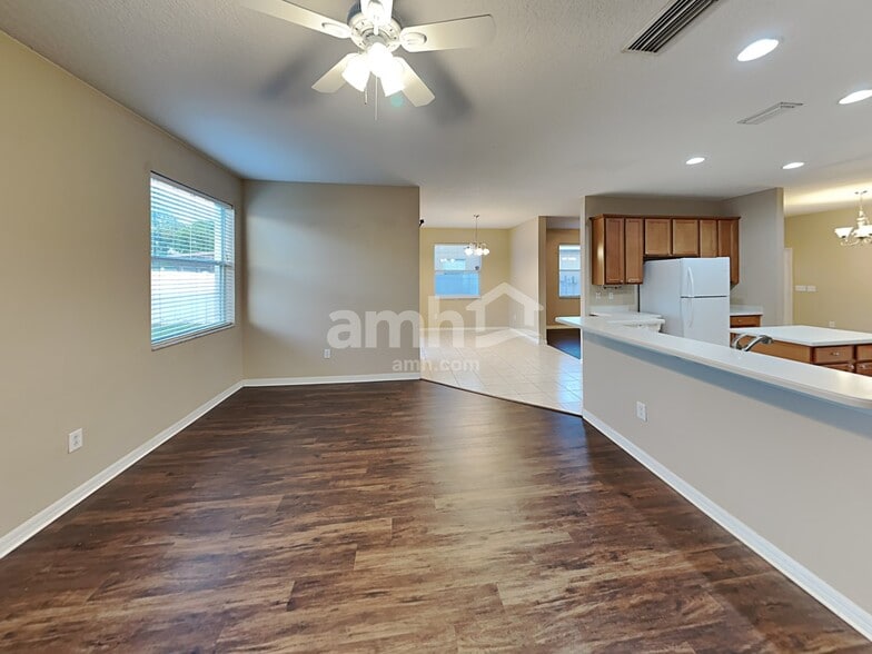 Building Photo - 7538 Dragon Fly Loop