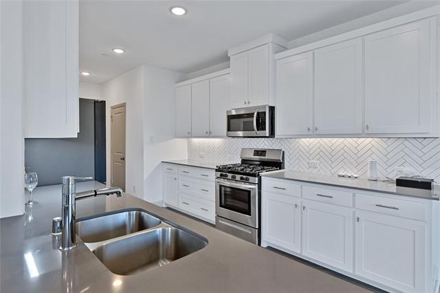 Building Photo - 1320 Hill Country Pl