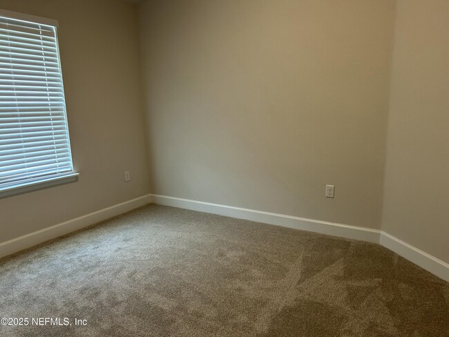 Building Photo - 3152 Laurel Springs Dr