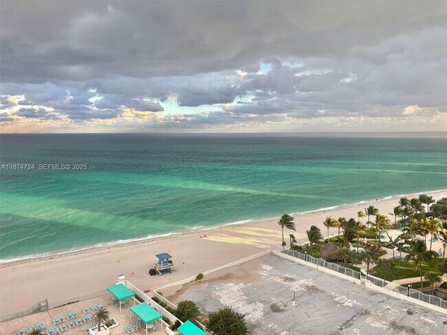 Building Photo - 3725 S Ocean Dr