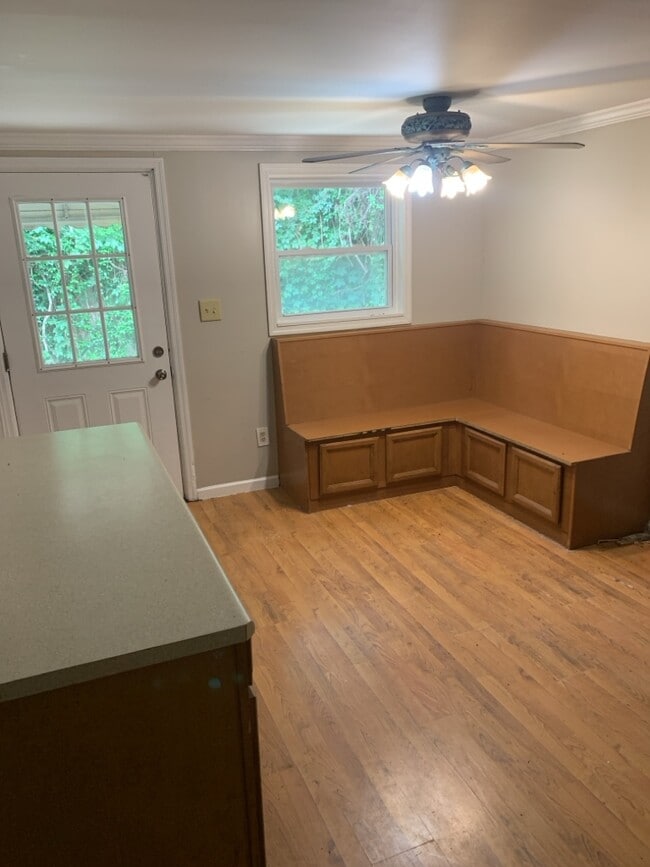 Building Photo - 2041 Mona Lisa Dr