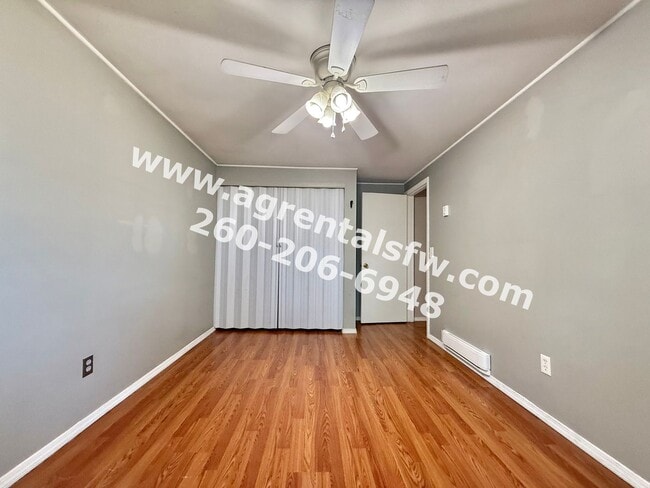 Building Photo - 3 Bedroom House