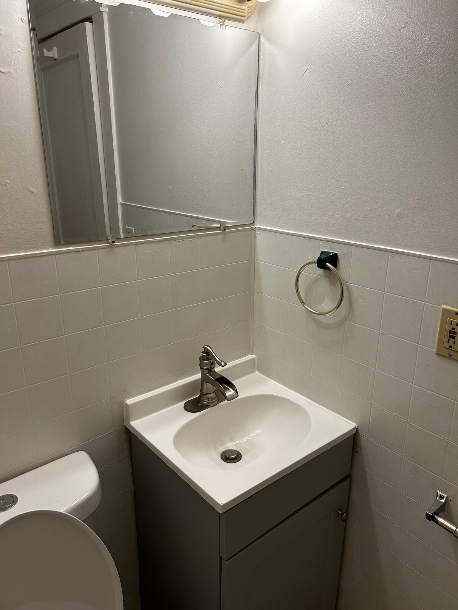 Bathroom - 314 East Ave