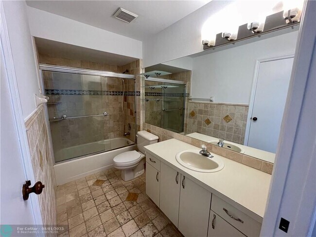 Building Photo - 10253 Riverbend Terrace