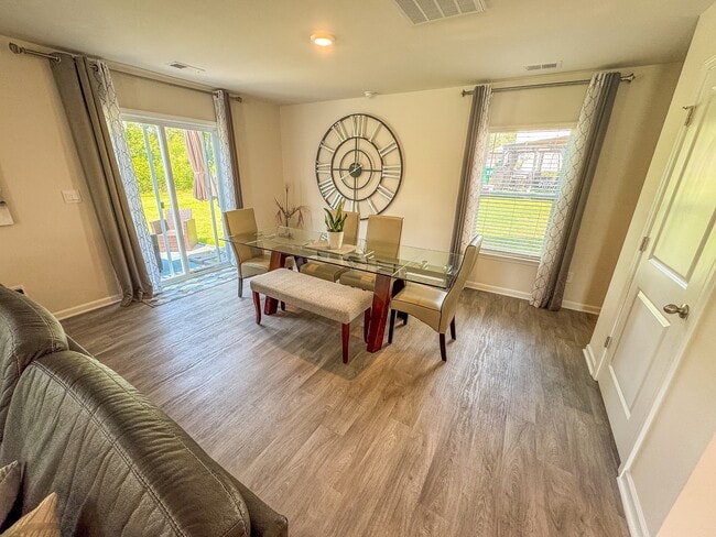 Building Photo - 4410 Remington Ave