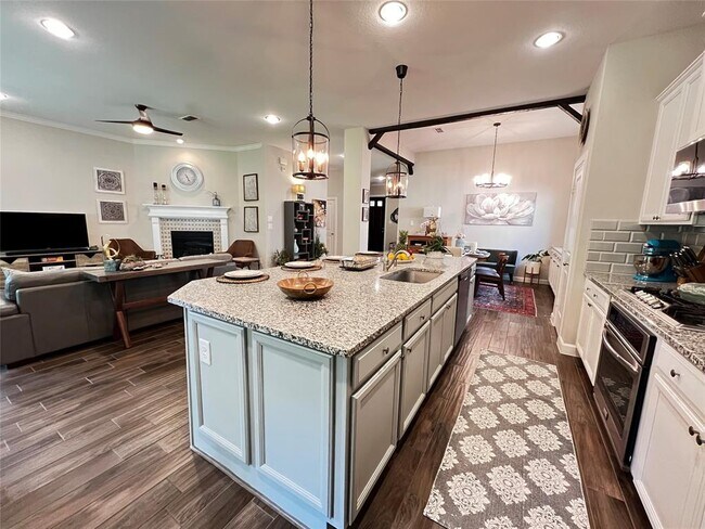 Building Photo - 9327 Victory Cyn Ln