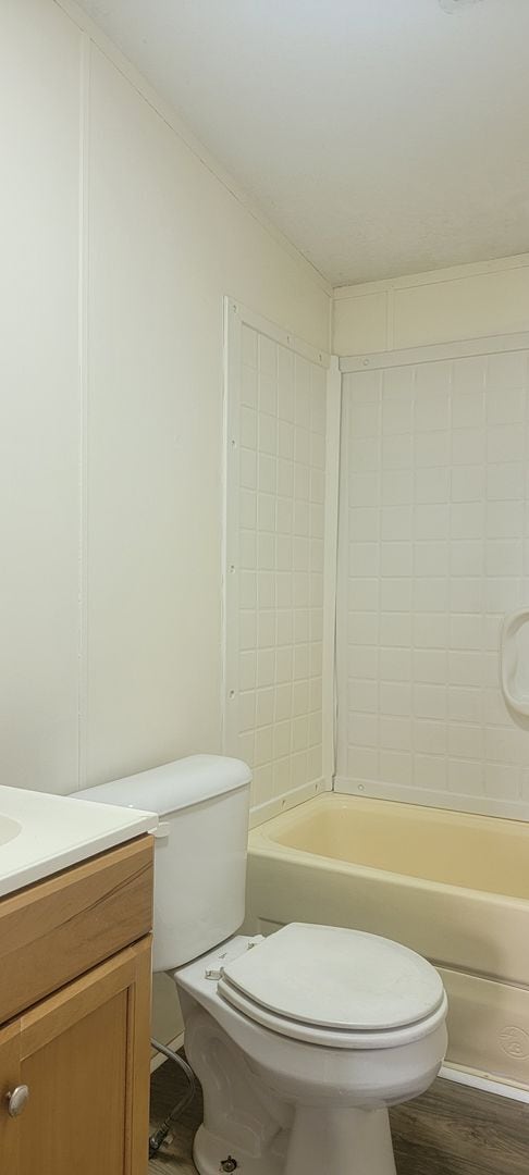 Building Photo - 3 Bedroom, 2 Bath Double Wide in Rockwell ...